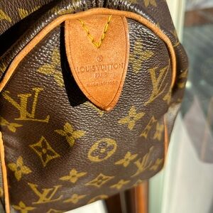 Louis Vuitton Monogrammed speedy 30. SERIOUS BUYERS ONLY